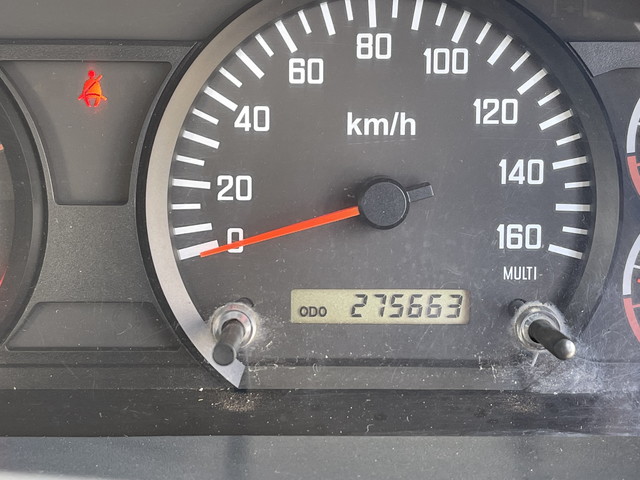 いすゞフォワードセルフクレーン4段増トン（6t・8t）[写真38]