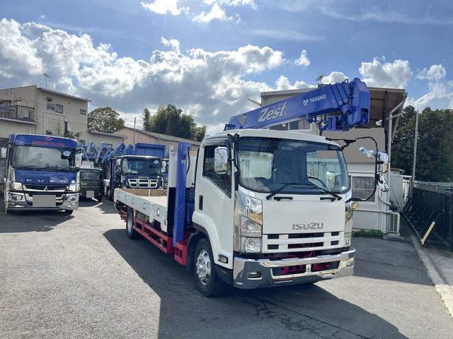 いすゞフォワードセルフクレーン4段増トン（6t・8t）[写真04]