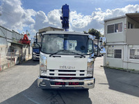 いすゞフォワードセルフクレーン4段増トン（6t・8t）[写真06]