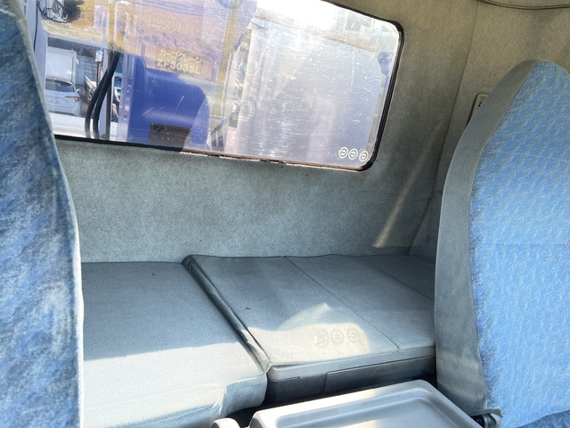 三菱ふそうファイターセルフクレーン3段増トン（6t・8t）[写真31]