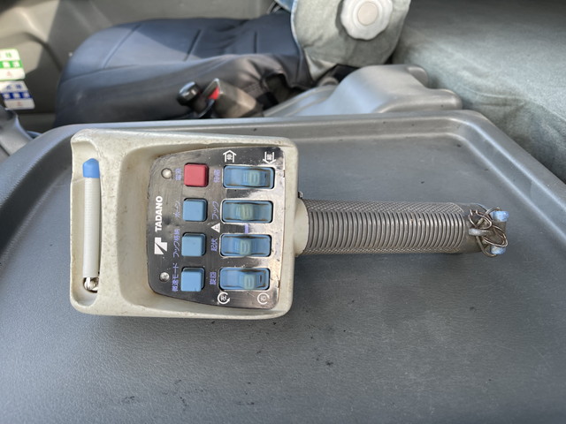 三菱ふそうファイターセルフクレーン3段増トン（6t・8t）[写真39]