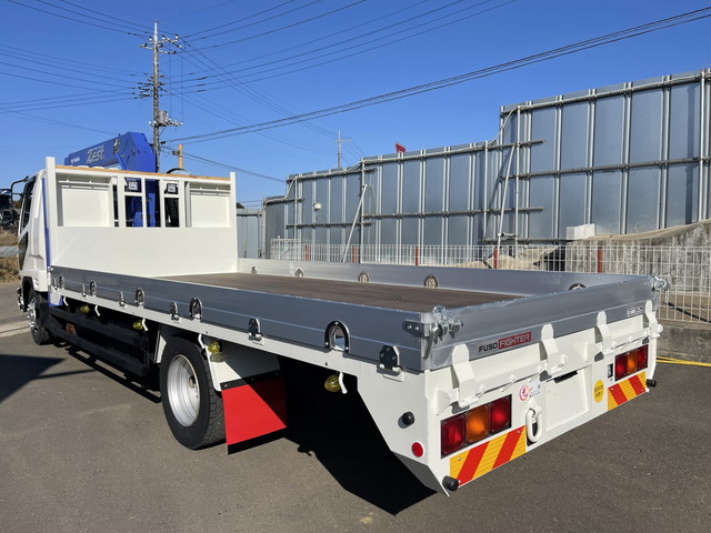 三菱ふそうファイターセルフクレーン3段増トン（6t・8t）[写真04]