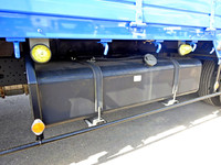 いすゞフォワード平ボディ中型（4t）[写真28]