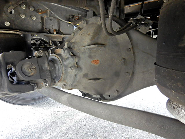 いすゞフォワード平ボディ中型（4t）[写真30]