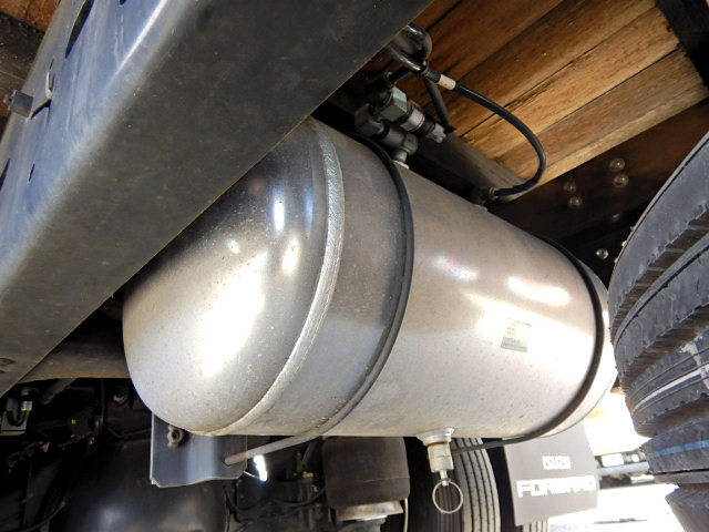 いすゞフォワード平ボディ中型（4t）[写真32]