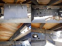 いすゞフォワード平ボディ中型（4t）[写真34]