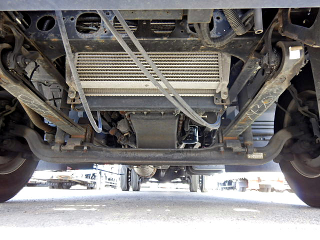 いすゞフォワード平ボディ中型（4t）[写真38]