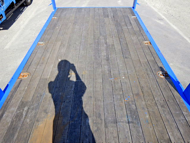 いすゞフォワード平ボディ中型（4t）[写真06]