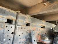 いすゞエルフユニック3段小型（2t・3t）[写真24]