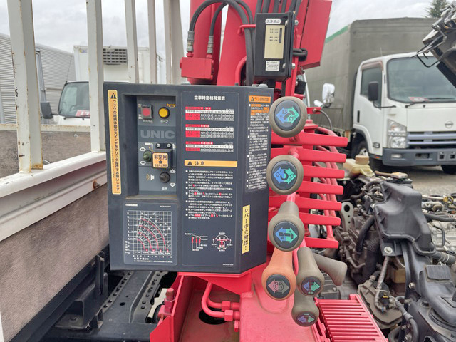 三菱ふそうキャンタークレーン4段小型（2t・3t）[写真18]