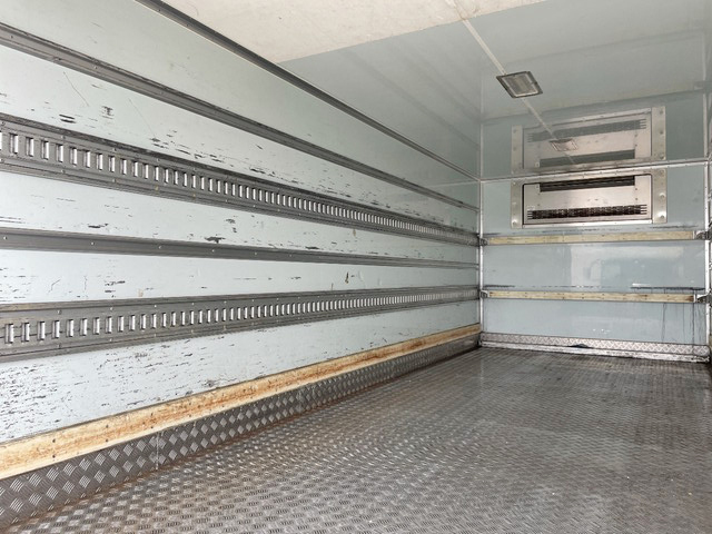 日野レンジャー冷凍車（冷蔵車）中型（4t）[写真10]