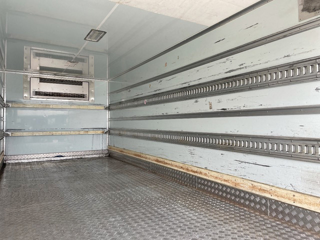 日野レンジャー冷凍車（冷蔵車）中型（4t）[写真11]