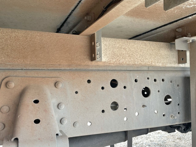 日野レンジャー冷凍車（冷蔵車）中型（4t）[写真24]