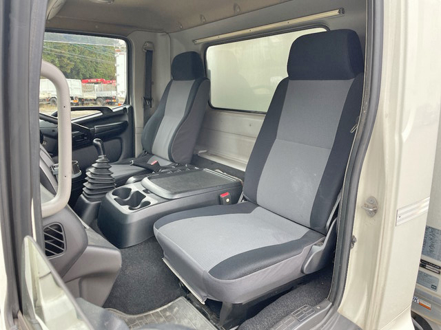 日野レンジャー冷凍車（冷蔵車）中型（4t）[写真32]