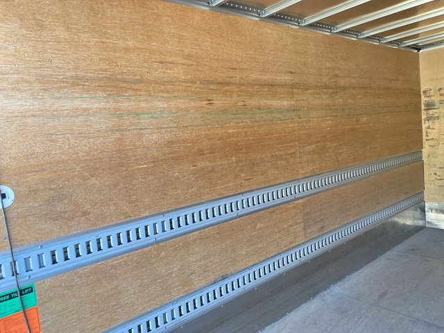 トヨタダイナアルミバン小型（2t・3t）[写真12]