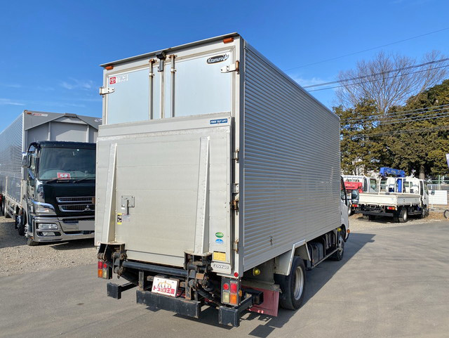 トヨタダイナアルミバン小型（2t・3t）[写真02]