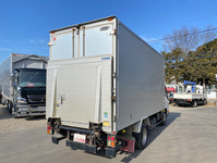 トヨタダイナアルミバン小型（2t・3t）[写真02]