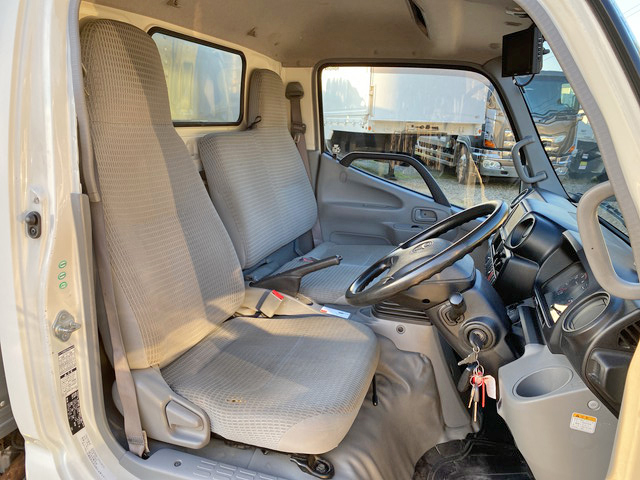 トヨタダイナアルミバン小型（2t・3t）[写真34]