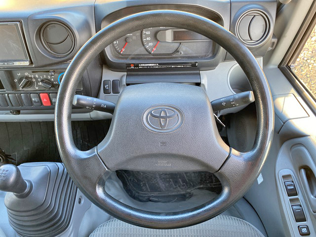 トヨタダイナアルミバン小型（2t・3t）[写真36]