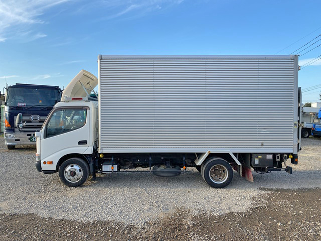 トヨタダイナアルミバン小型（2t・3t）[写真05]