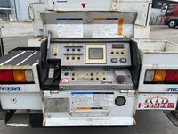 UDトラックスアトラス高所作業車小型（2t・3t）[写真14]