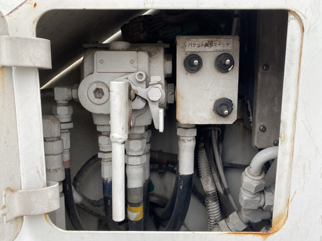 UDトラックスアトラス高所作業車小型（2t・3t）[写真17]