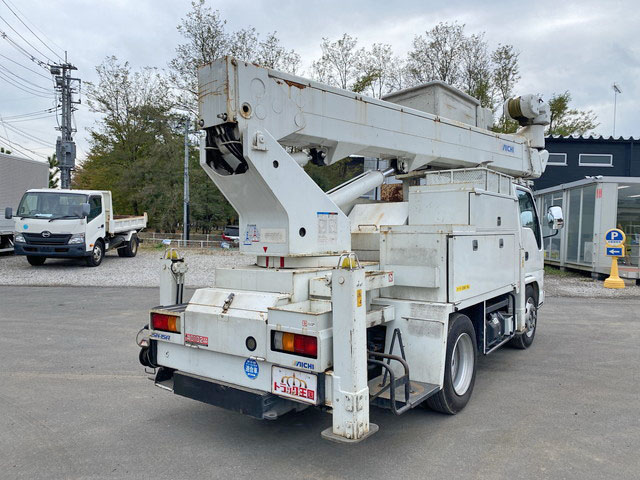 UDトラックスアトラス高所作業車小型（2t・3t）[写真02]