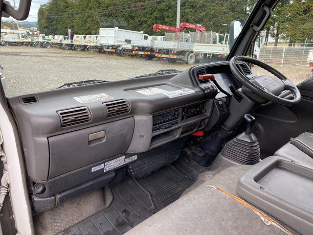 UDトラックスアトラス高所作業車小型（2t・3t）[写真32]