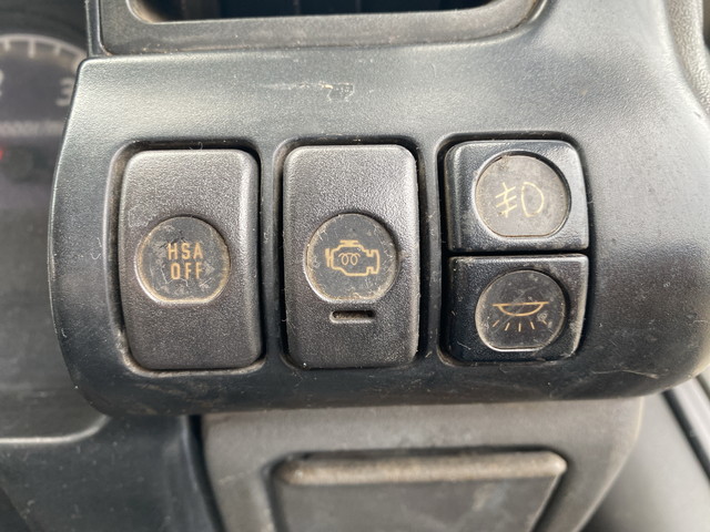 UDトラックスアトラス高所作業車小型（2t・3t）[写真36]