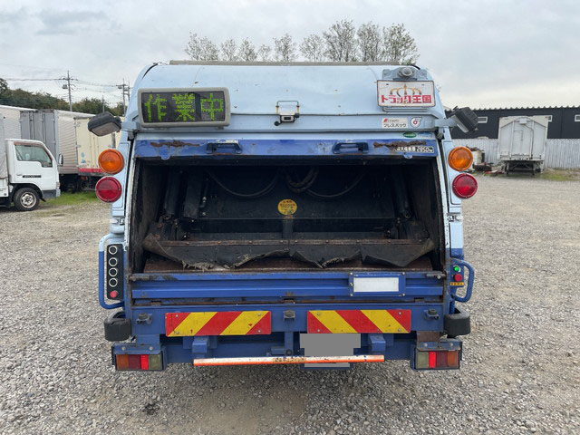 三菱ふそうキャンターパッカー車（塵芥車）小型（2t・3t）[写真08]