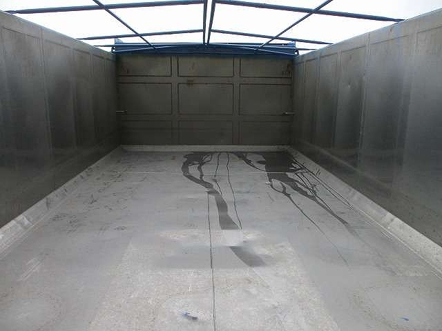 三菱ふそうスーパーグレート深ダンプ（土砂禁ダンプ）大型（10t）[写真11]