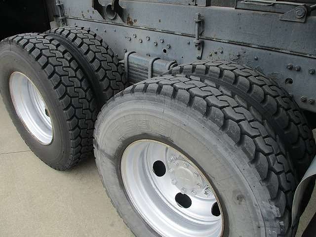 三菱ふそうスーパーグレート深ダンプ（土砂禁ダンプ）大型（10t）[写真15]