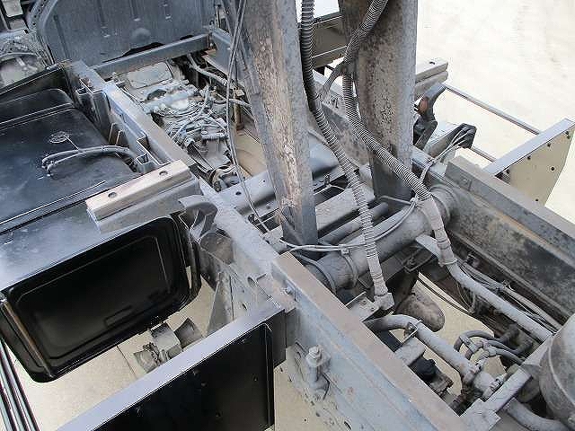 三菱ふそうスーパーグレート深ダンプ（土砂禁ダンプ）大型（10t）[写真17]