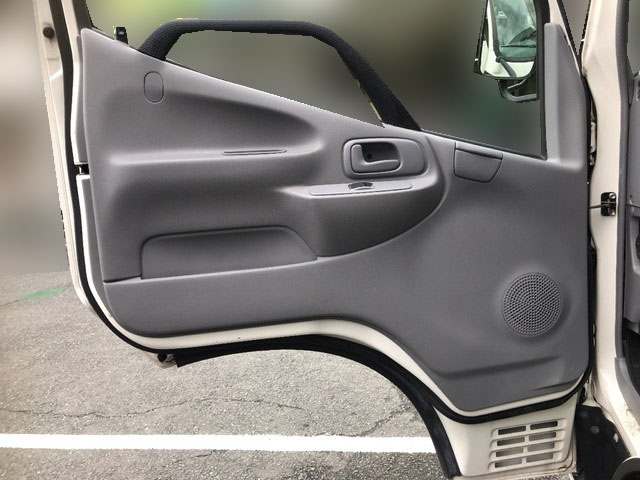 トヨタダイナ平ボディ小型（2t・3t）[写真12]