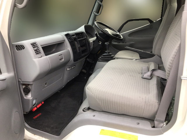 トヨタダイナ平ボディ小型（2t・3t）[写真13]