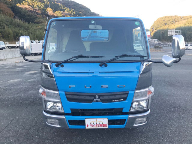 三菱ふそうキャンターバキュームカー小型（2t・3t）[写真07]