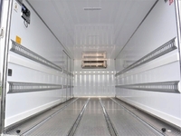 日野レンジャー冷凍車（冷蔵車）中型（4t）[写真11]