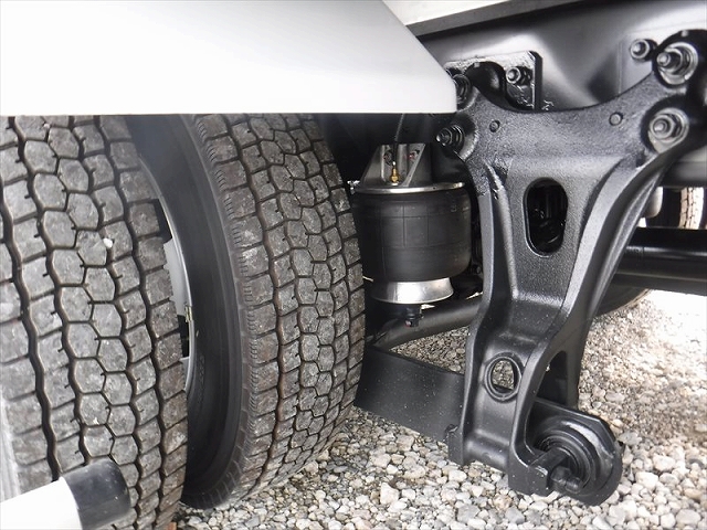 日野レンジャー冷凍車（冷蔵車）中型（4t）[写真17]