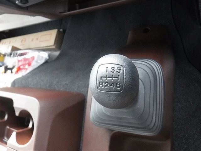 日野レンジャー冷凍車（冷蔵車）中型（4t）[写真27]