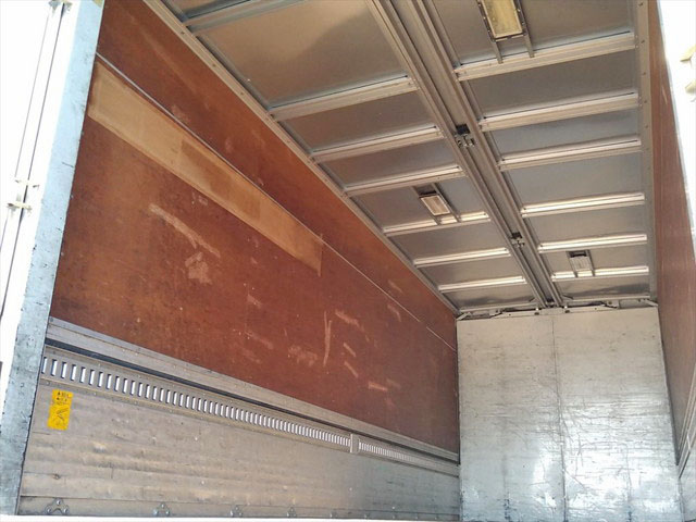 三菱ふそうファイターアルミウイング中型（4t）[写真15]