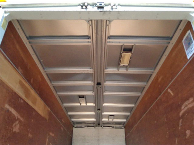 三菱ふそうファイターアルミウイング中型（4t）[写真17]