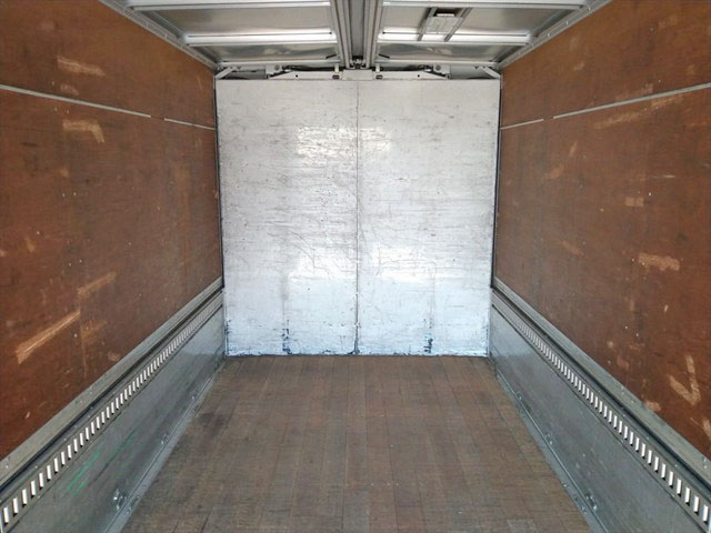 三菱ふそうファイターアルミウイング中型（4t）[写真19]