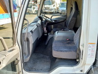 三菱ふそうファイターアルミウイング中型（4t）[写真24]