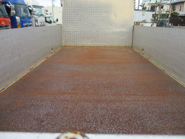 三菱ふそうキャンターアルミブロック小型（2t・3t）[写真16]