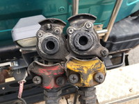 UDトラックスクオントレーラーヘッド（トラクターヘッド）大型（10t）[写真12]