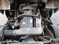 UDトラックスクオントレーラーヘッド（トラクターヘッド）大型（10t）[写真20]