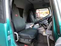 UDトラックスクオントレーラーヘッド（トラクターヘッド）大型（10t）[写真26]