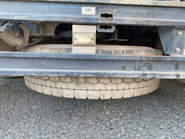 UDトラックスクオントレーラーヘッド（トラクターヘッド）大型（10t）[写真15]