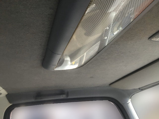 いすゞエルフ冷凍車（冷蔵車）小型（2t・3t）[写真26]