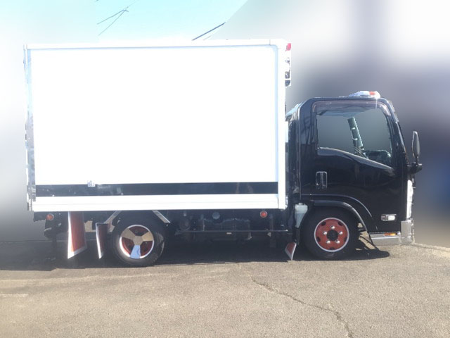 いすゞエルフ冷凍車（冷蔵車）小型（2t・3t）[写真04]